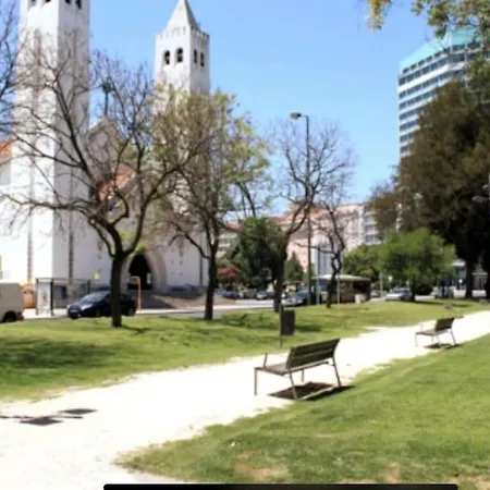 Ola ! Central Lightning Quiet View Garden 10mn Airport Appartamento Lisbona
