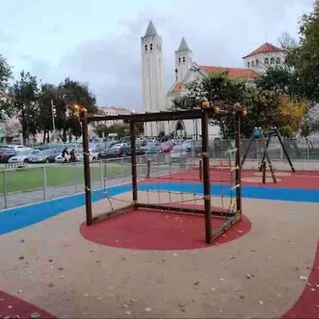 Ola ! Central Lightning Quiet View Garden 10mn Airport Apartamento Lisboa