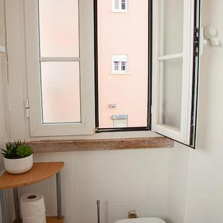 Ola ! Central Lightning Quiet View Garden 10mn Airport Apartamento